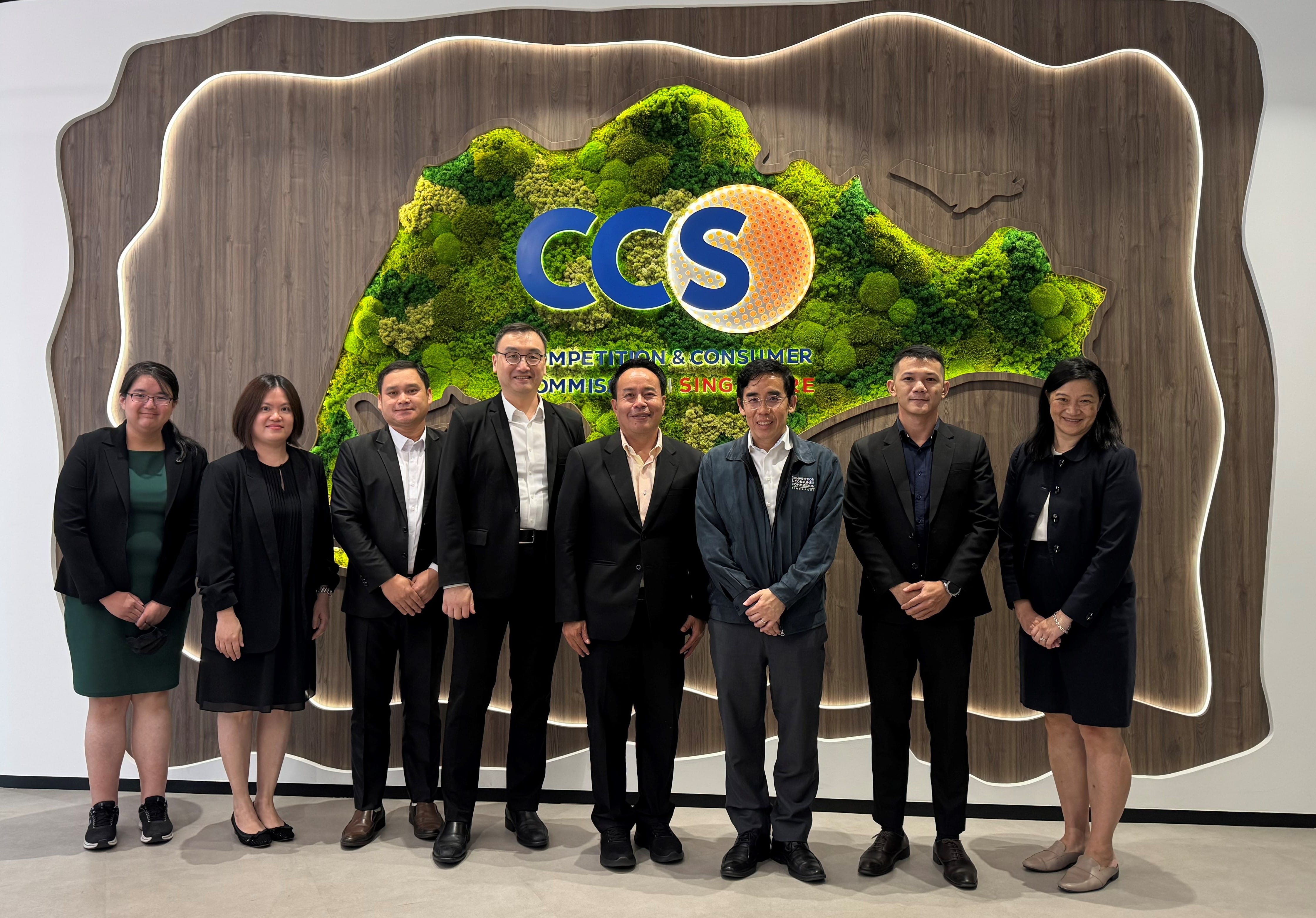 group photo with CE
